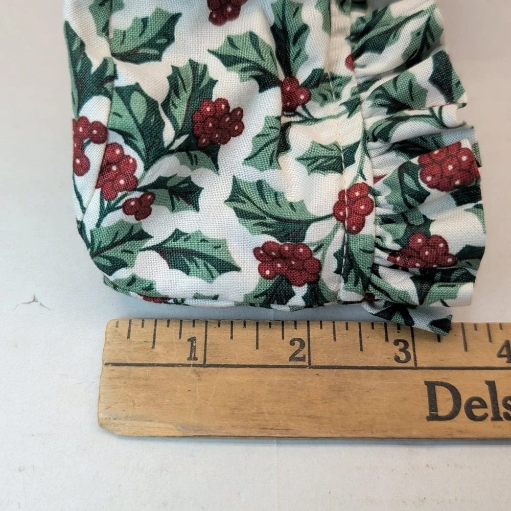 Lot of 6 Vintage Longaberger Traditional Holly Fabric Liner (4) & Garter (2)